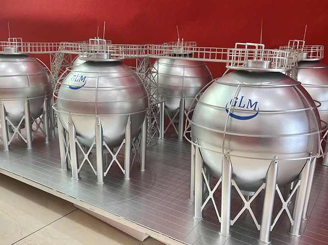 The new stainless steel spherical tank is produced by Wuhan Linmei Head Manufacturing Company